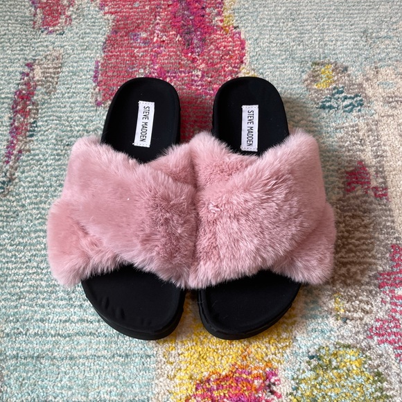 steve madden furry slides